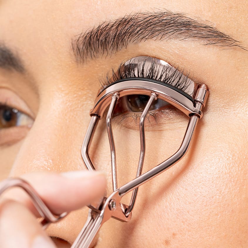 WET&WILD HIGH ON LASH EYELASH CURLER – توصيل مجاني