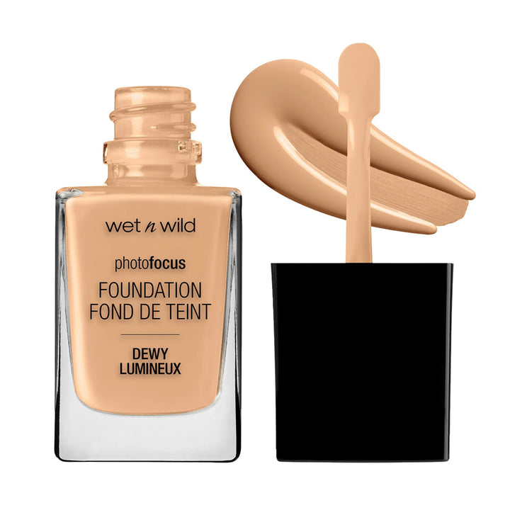 Photo Focus Dewy Foundation