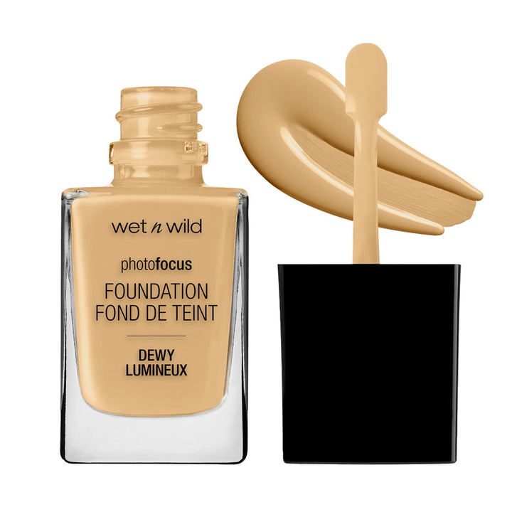 Photo Focus Dewy Foundation