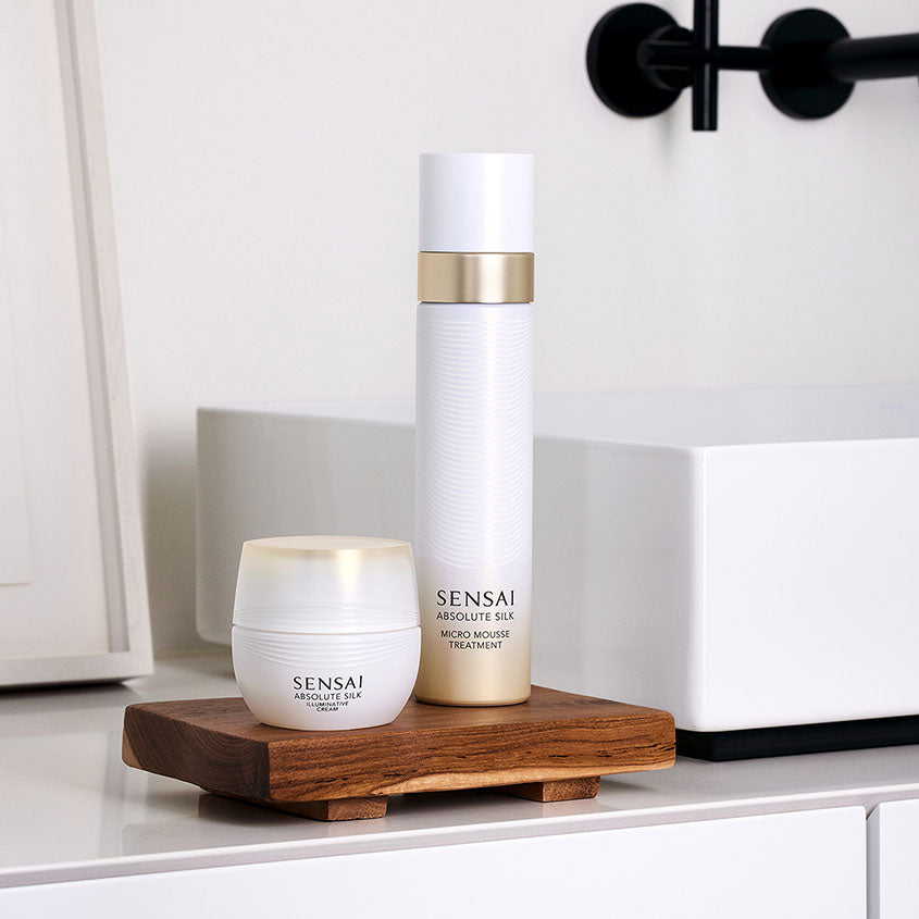 SENSAI ABSOLUTE SILK MICRO MOUSSE TREATMENT – photo 6